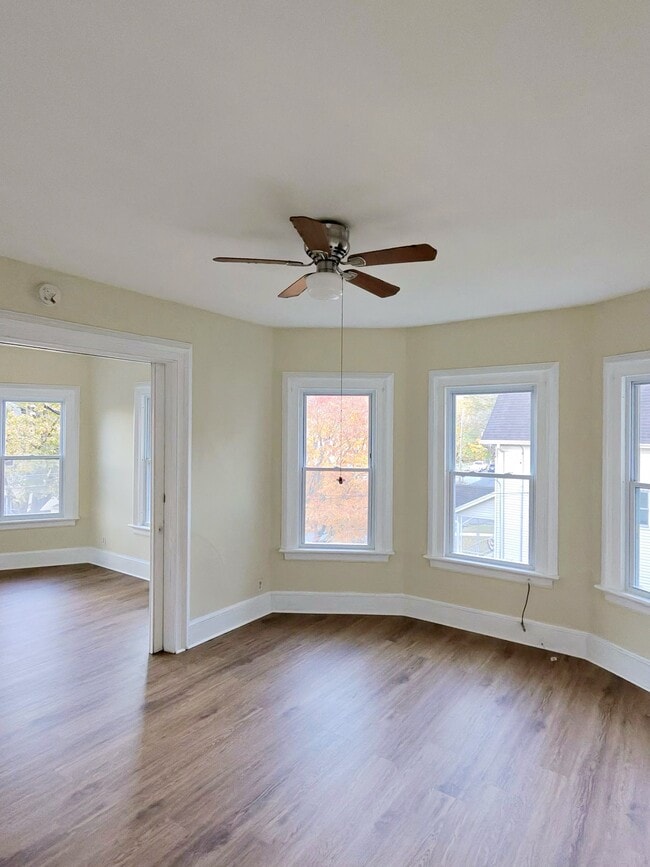 Photo - 142 Hillside Ave Unidad #2