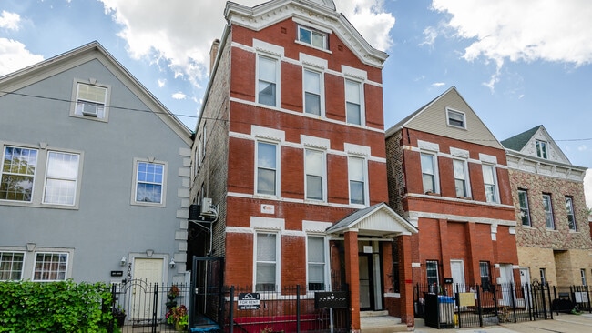Photo - 2049 W Coulter St Apartment Unit 3F