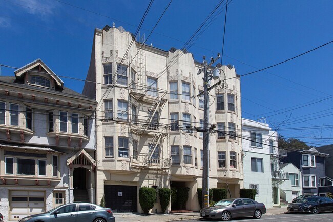 Building Photo - Inner Sunset: Gorgeous Corner Apartment in Art Deco Building w/ Optional Parking Unit 1444 7th Ave. #206