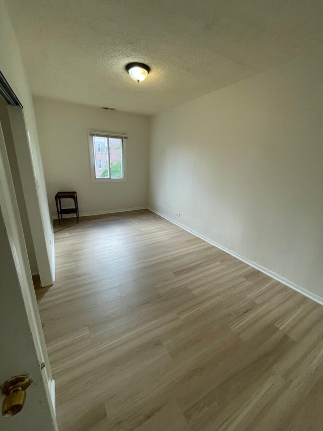 Photo - 1906 Asbury Ave Unit 1