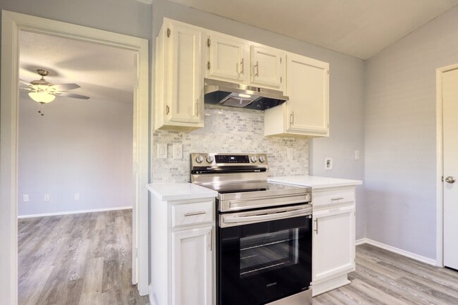 Photo - 6028 Dooley Dr
