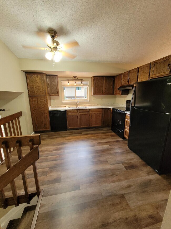 Photo - 5280 Mule Deer Dr