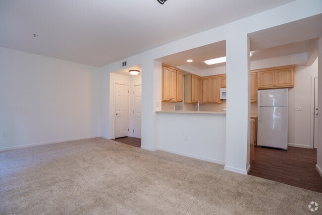 2BR, 2BA - 3A - Living Room