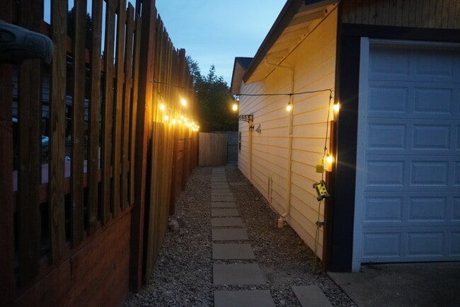 Photo - 18408 Occidental Ave S