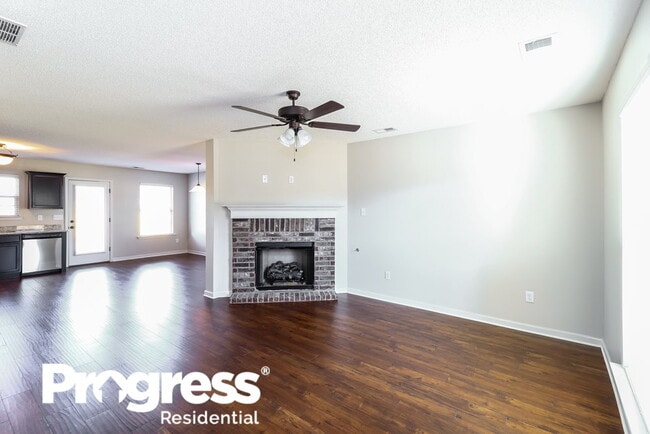 Photo - 1095 Carib Loop W