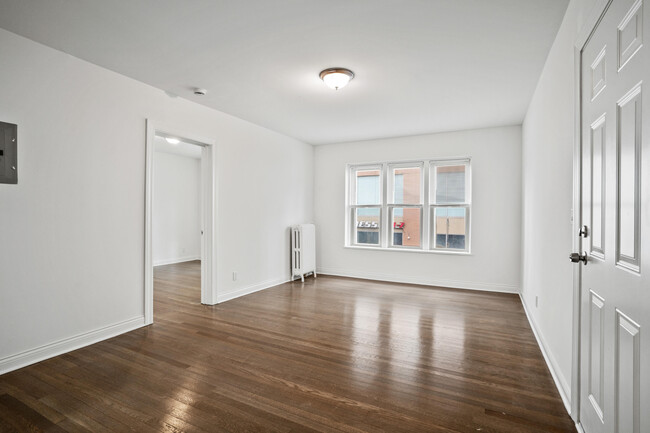 Photo - 1810 N Farwell Ave Apartamento