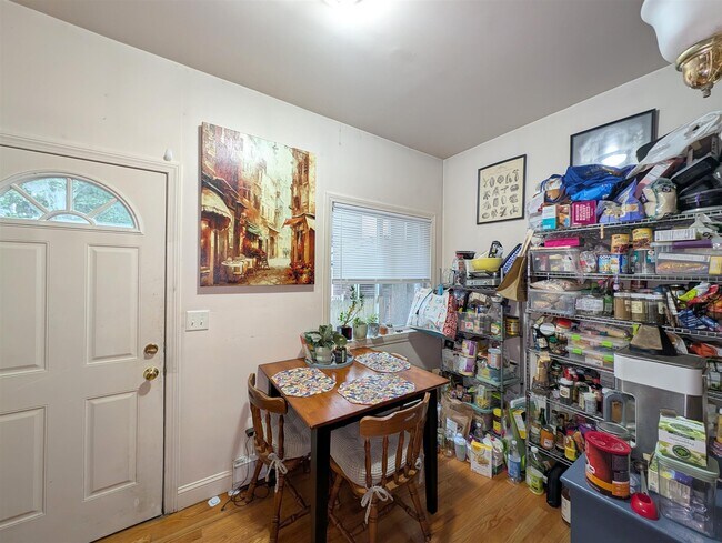 Photo - 14 Chandler St Unidad 1