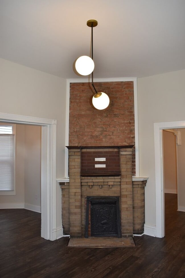 Photo - Renovated 3 Bedroom in Shelby Park close to Logan Street Market