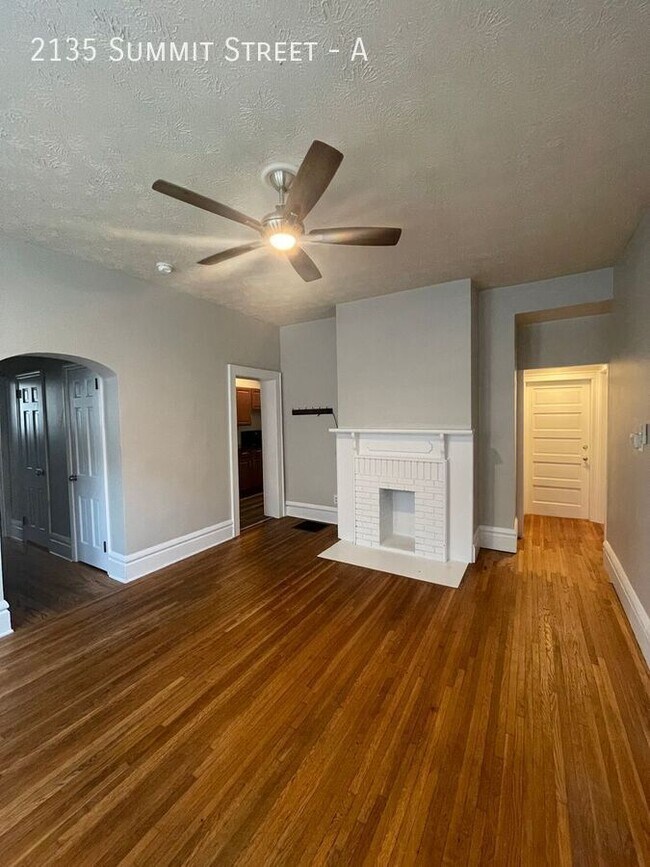 Large 3 bed near OSU campus! Apartment Unit A Columbus, OH