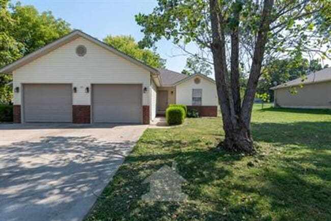 Building Photo - Duplex in Rogersville Rental