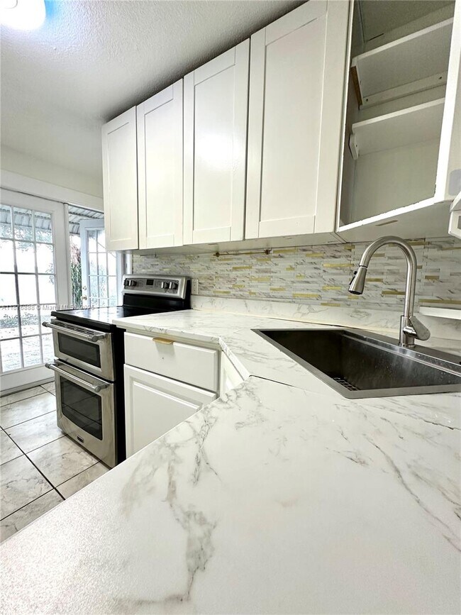 Photo - 4161 SW 56th Terrace Unit 1