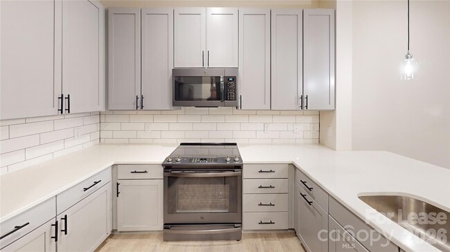 3630 N Davidson St Unit 3308