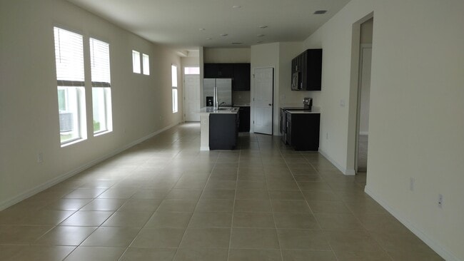 Photo - 816 Friendship Cir
