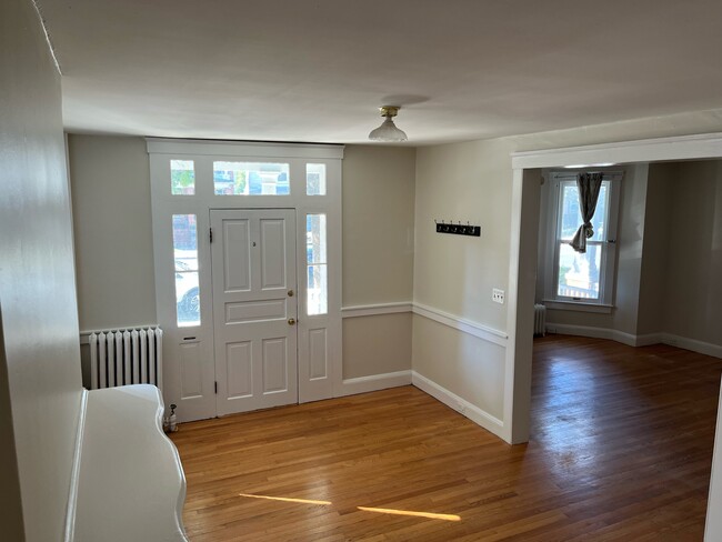 Front Door/Hall - 219 Dill Ave House