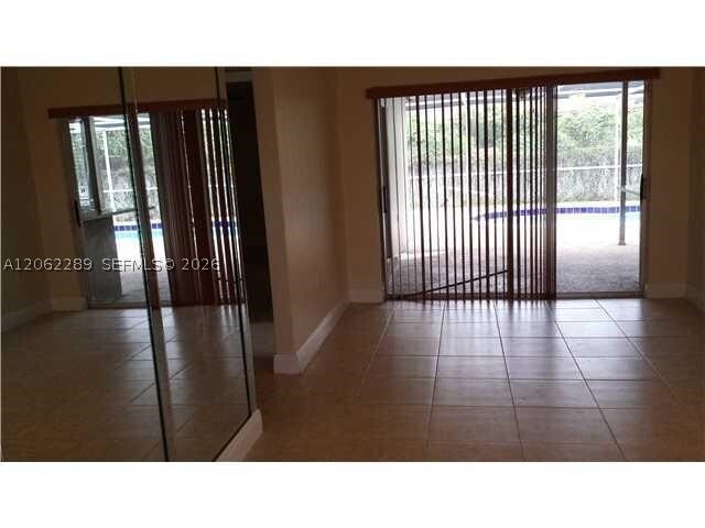 Photo - 8430 NW 25th St