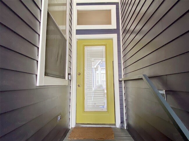 Photo - 735 Arlington St Unidad 3