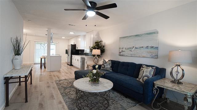 Photo - 6408 Locust St