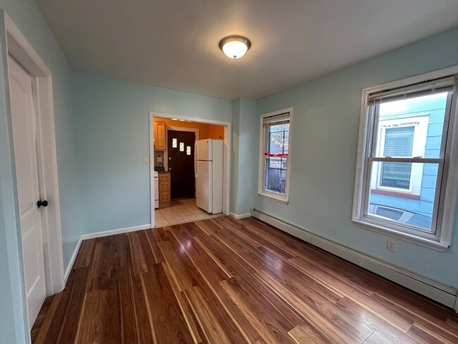 Photo - 135 Duer St Unit Apt 1