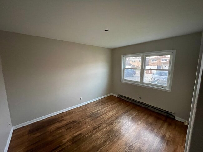 Bedroom - 7204 W 53rd St Unit Apt. 2