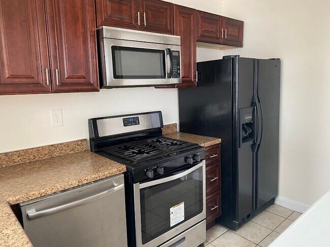 Photo - 1023 Fairmont St NW Unidad Apt 301