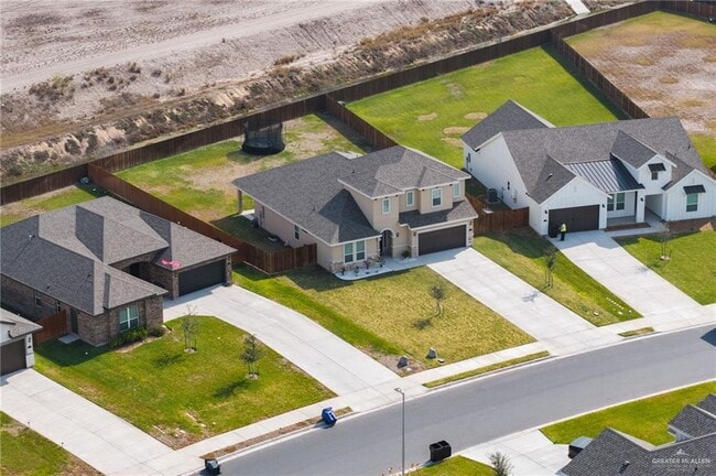 Photo - 27 Aqualina Wy