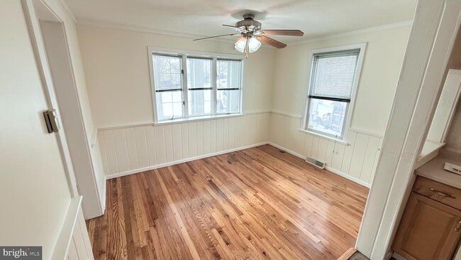 Photo - 470 Connecticut Ave