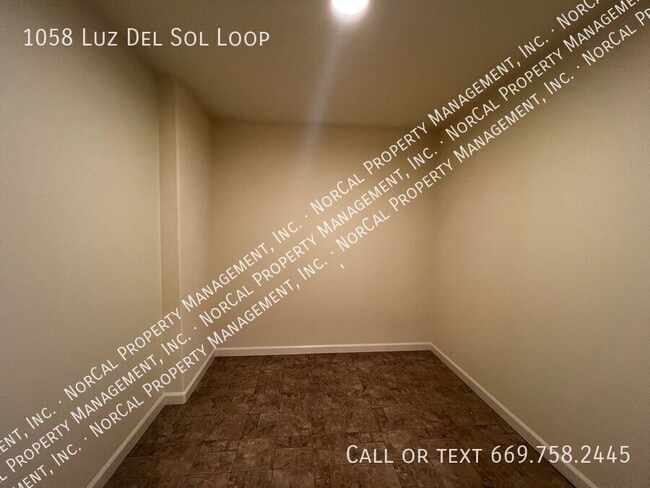 Photo - 1058 Luz Del Sol Loop