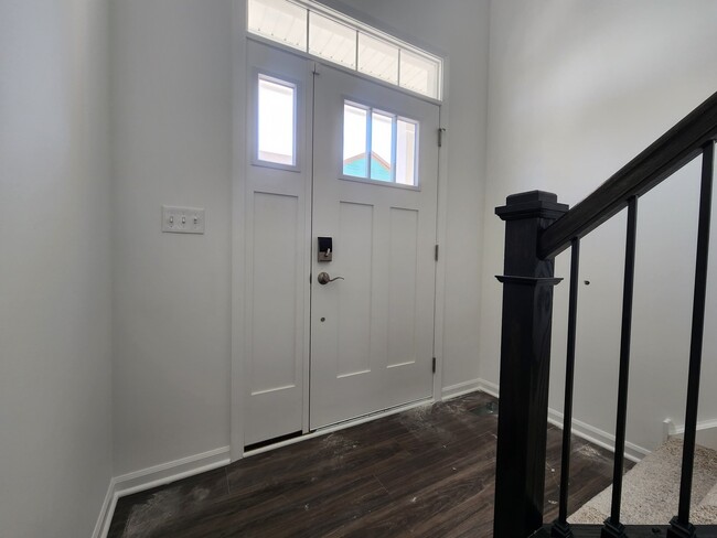 Photo - 1033 Atterberg Rd