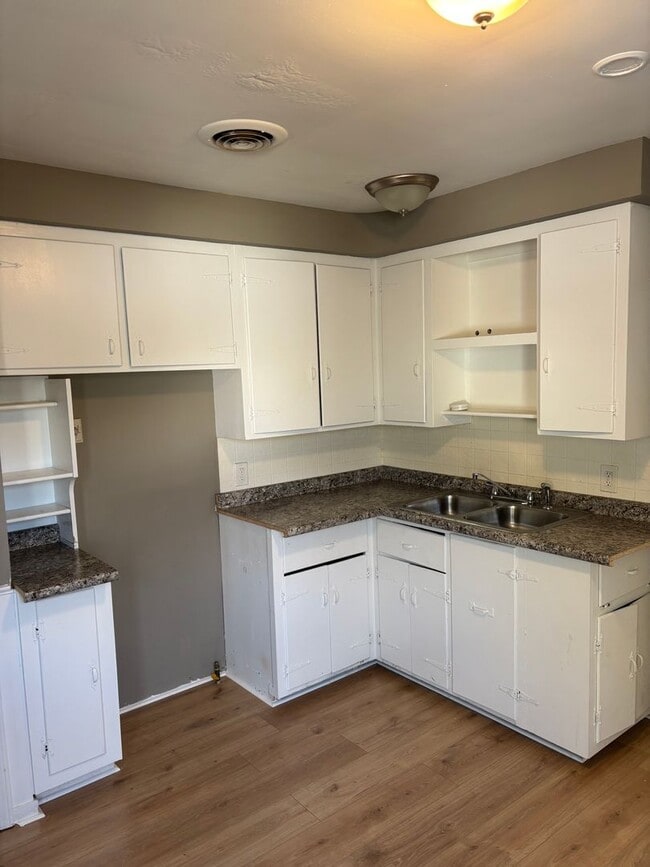 Photo - Maple Heights Single Home