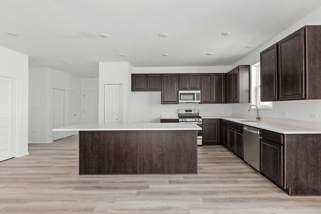 Photo - 11067 Thomas St