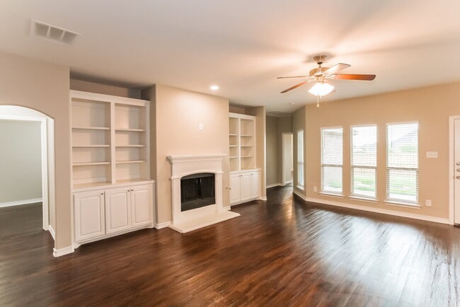 1612 Woodlawn Ave