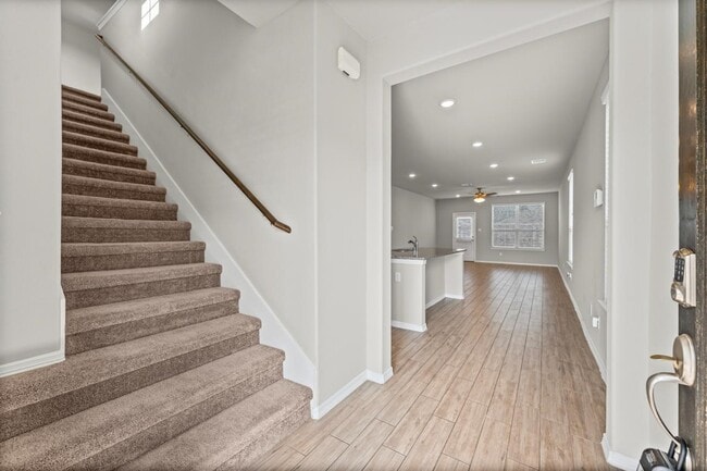 Photo - 10818 Catclaw Ct