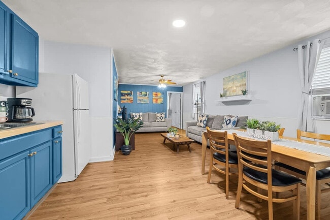 Photo - 1427 W Ocean View Ave Unidad ID1328010P