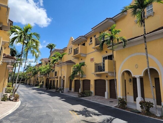 Photo - 2520 SW 14th Ave Townhome