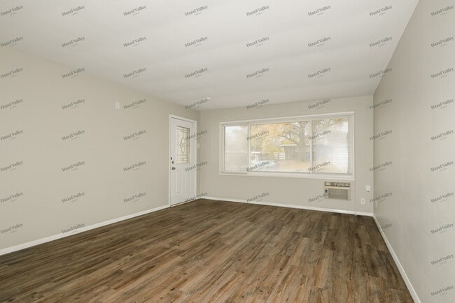 Photo - 8411 Rosalind Ct