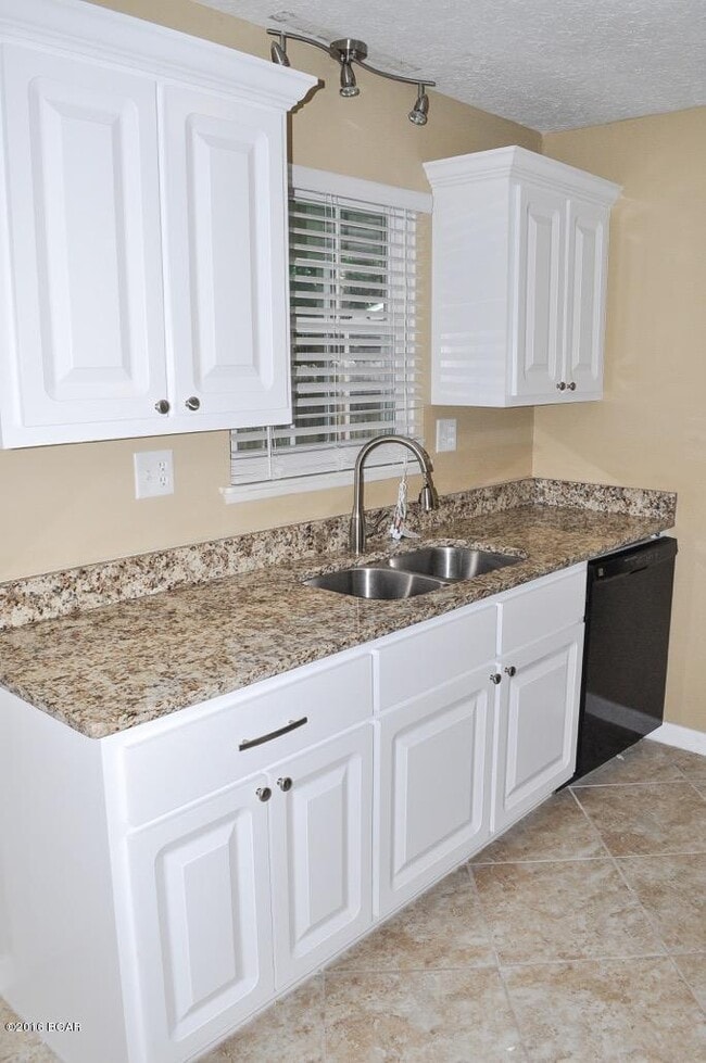 Photo - 2516 Johnson Dr