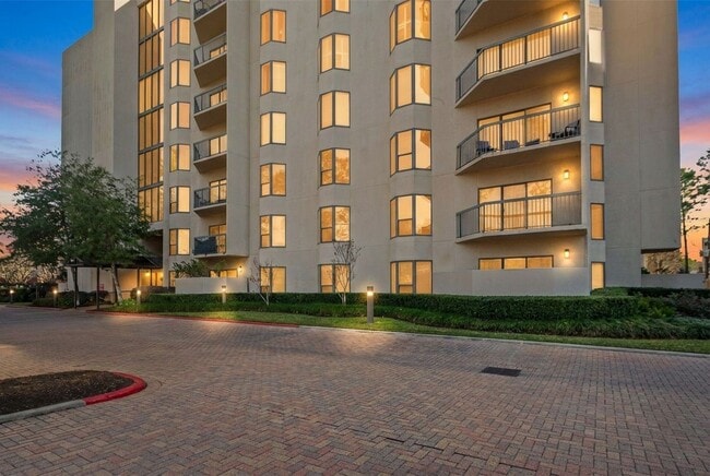 Photo - 661 Bering Dr Unit 504