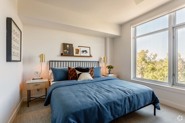 2BR, 2BA - C1