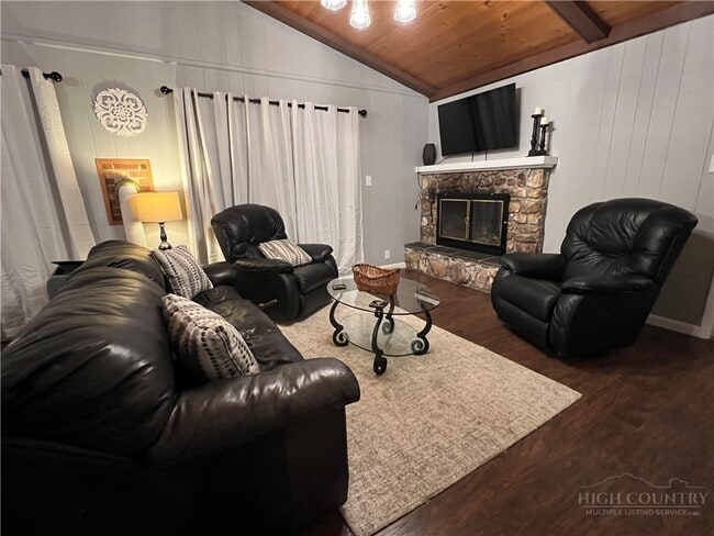 Photo - 1424 Bald Mountain Rd