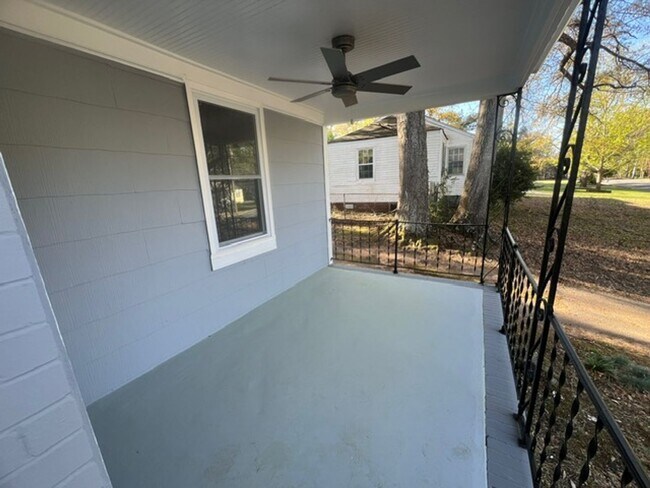 Photo - Cozy 2 bedroom 1 bath house!