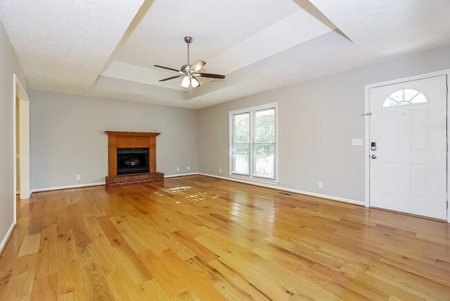 Photo - 225 Richmond Dr