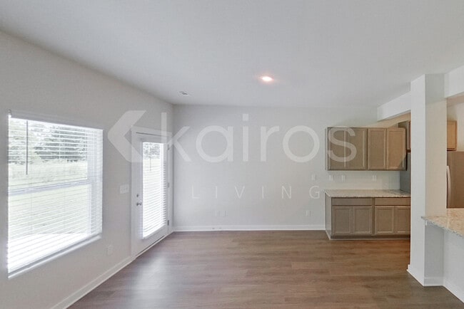 Photo - 6118 Taramore Ln NW