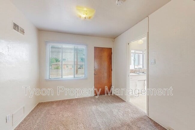 Photo - 6021 Aspen Ave NE