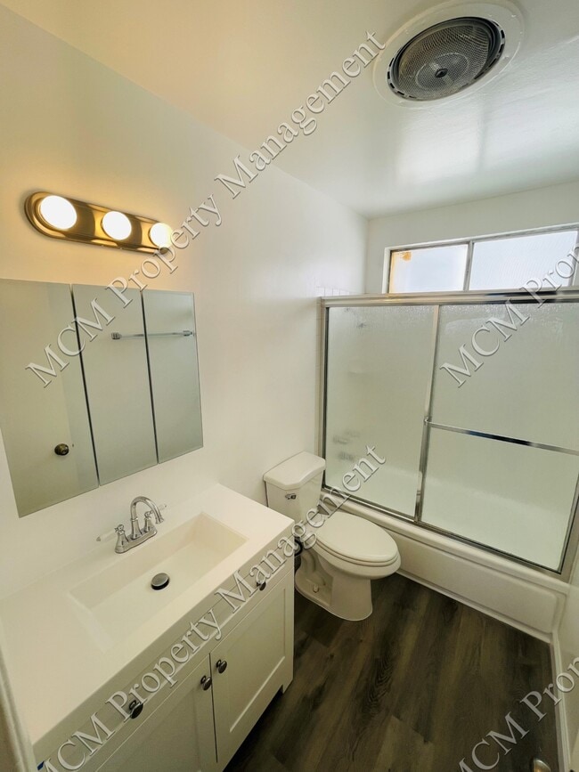 Apartamento 6 Baño - The Newport Apartments