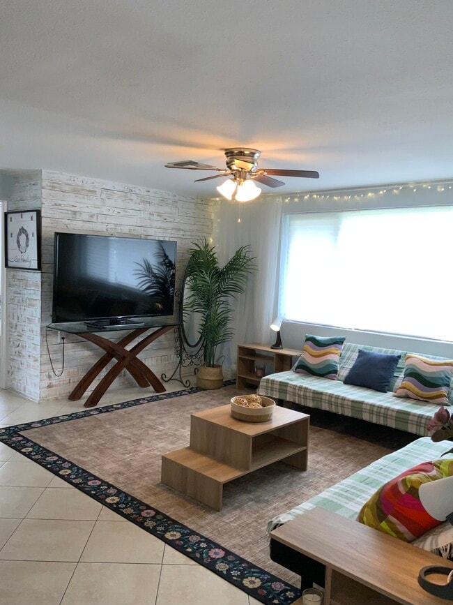 Photo - 2440 Manasota Beach Rd