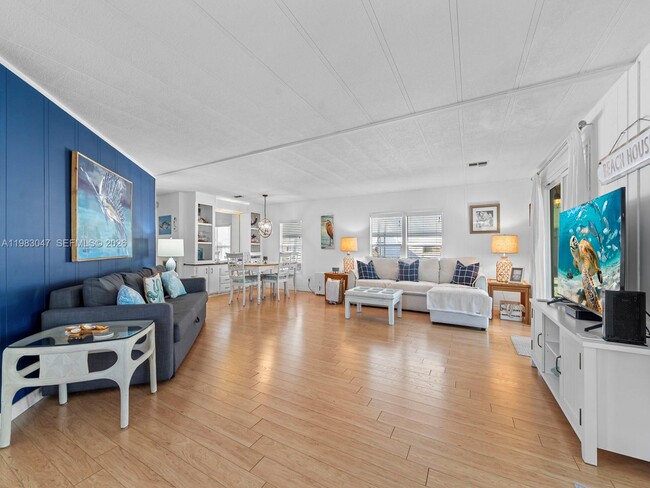 Building Photo - 806 S Jade Dr