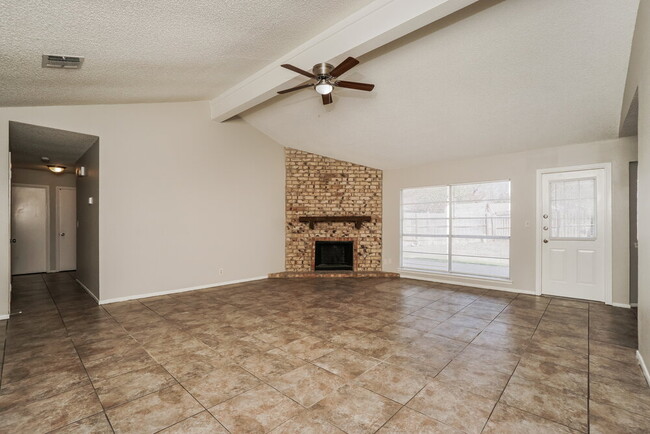 Photo - 6803 Ludgate Dr