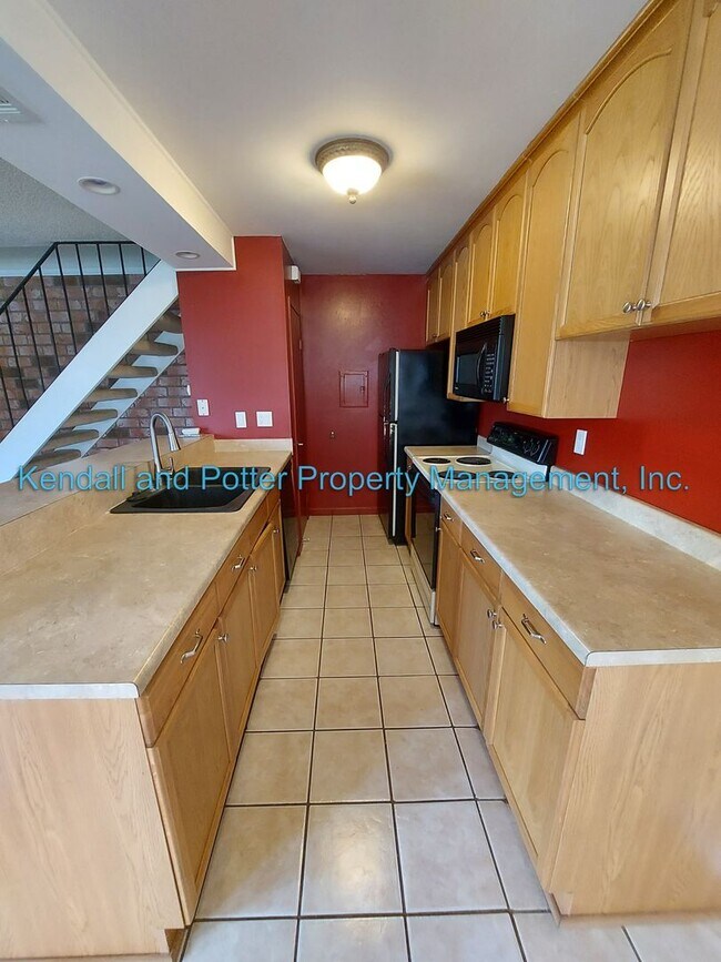Photo - 2 Bed/1 bath Condo close to Capitola Village