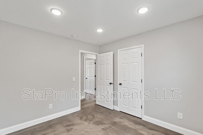 Photo - 73 McMurtry Rd