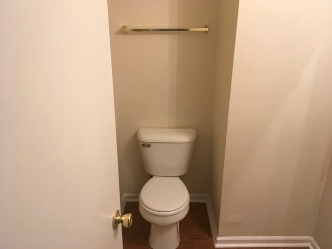 Photo - 4 bed 2.5 bath with a privacy fenced in yard!